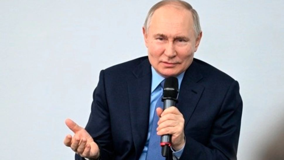 Gluma făcută de Vladimir Putin atunci când a fost întrebat cum se relaxează. Foto: Profimedia