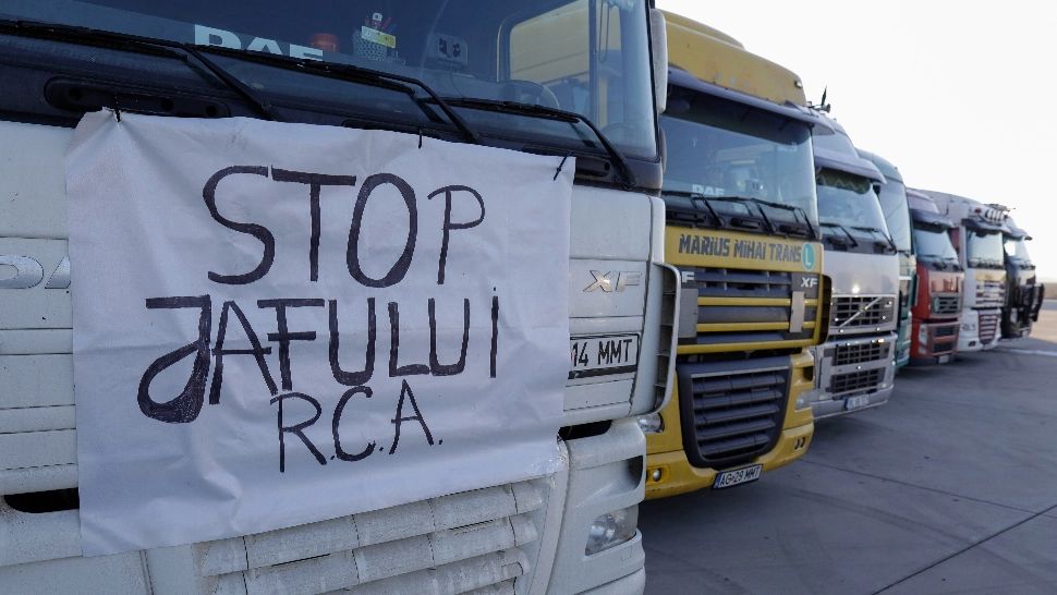 Protestul transportatorilor si agricultorilor