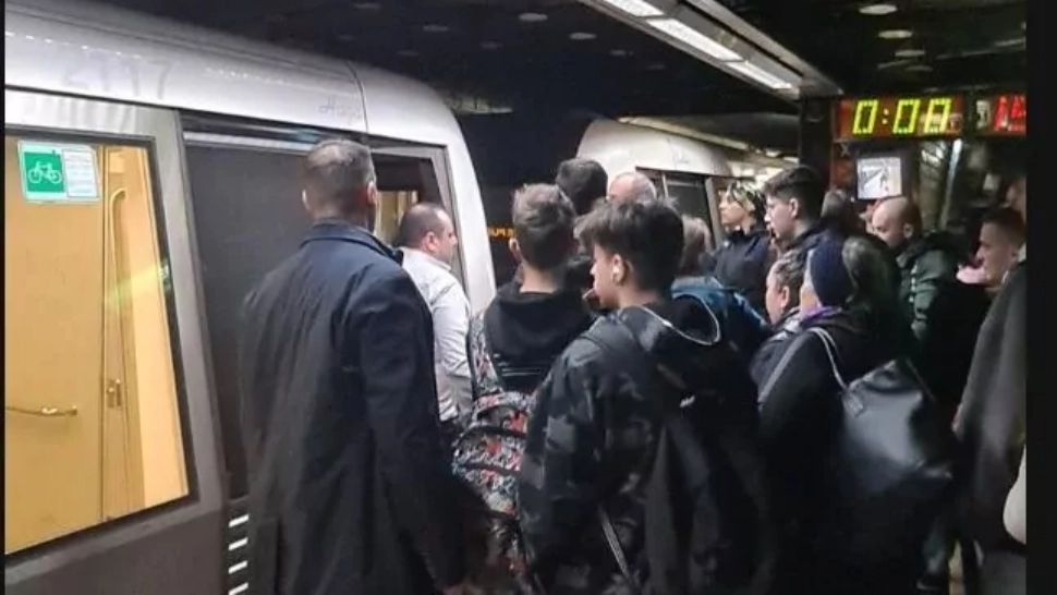 Raportul preliminar Metrorex - Cauzele accidentului care a paralizat circulația la metrou marți seara