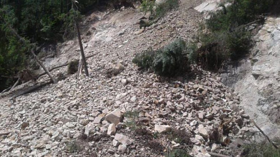 Alunecare de teren în Cugir: două gospodării au fost afectate/ Arhivă foto