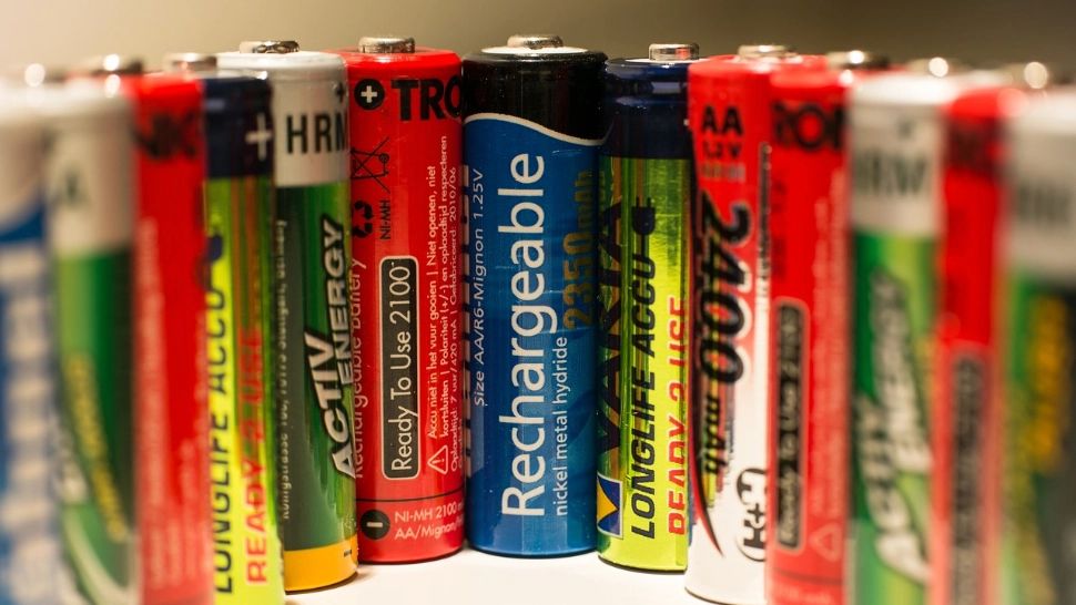 Pe 18 februarie 2024 intră în vigoare noul Regulament UE privind bateriile și deșeurile de baterii