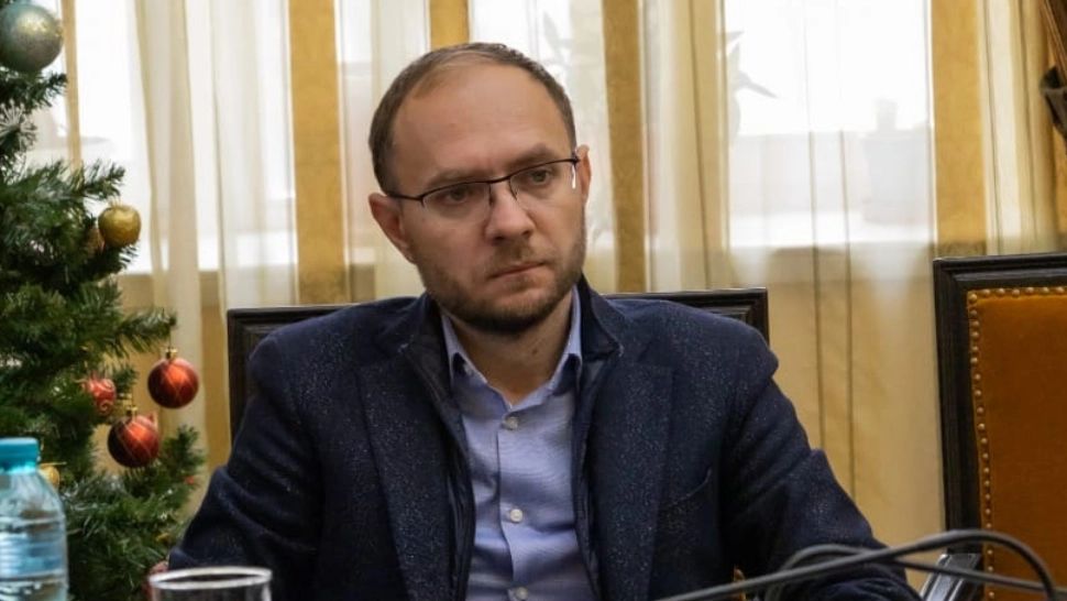 „Am încercat să discutăm ca între bărbați. Mi-a dat block!