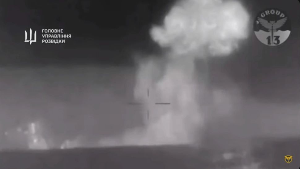 Momentul în care dronele ucrainene distrug nava rusă Caesar Kunikov. Foto: Captură YouTube