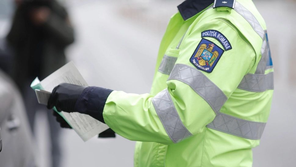 Polițiștii ar putea fi obligați să scadă din viteza indicată de radar. Foto: Profimedia