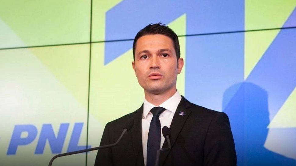 Robert Sighiartău (PNL), despre planul PSD de a o scoate pe Șoșoacă din joc: Oamenii ăștia sunt periculoși și trebuie opriți