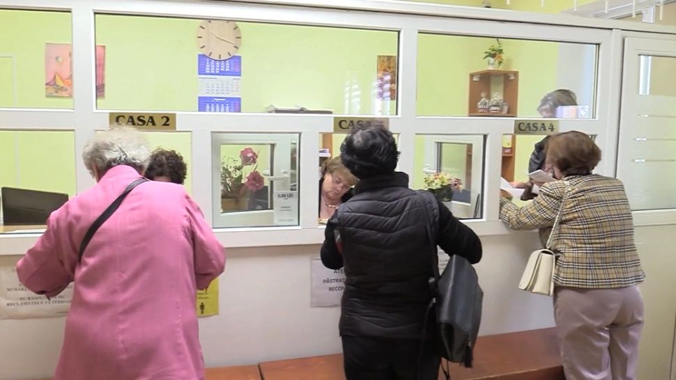 Împrumuturile, ultima speranță pentru mii de pensionari/ Captură video