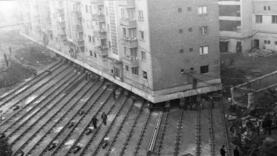 Blocurile pe bile și tencuială anti-CUTREMUR. Cum i-a mințit Ceaușescu pe români după catastrofa din 4 martie 1977