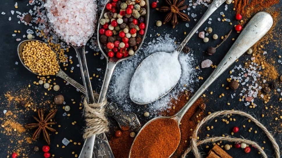 Condimentul pe care trebuie să-l consumi dimineața, pe stomacul gol. Beneficii uluitoare pentru sănătate