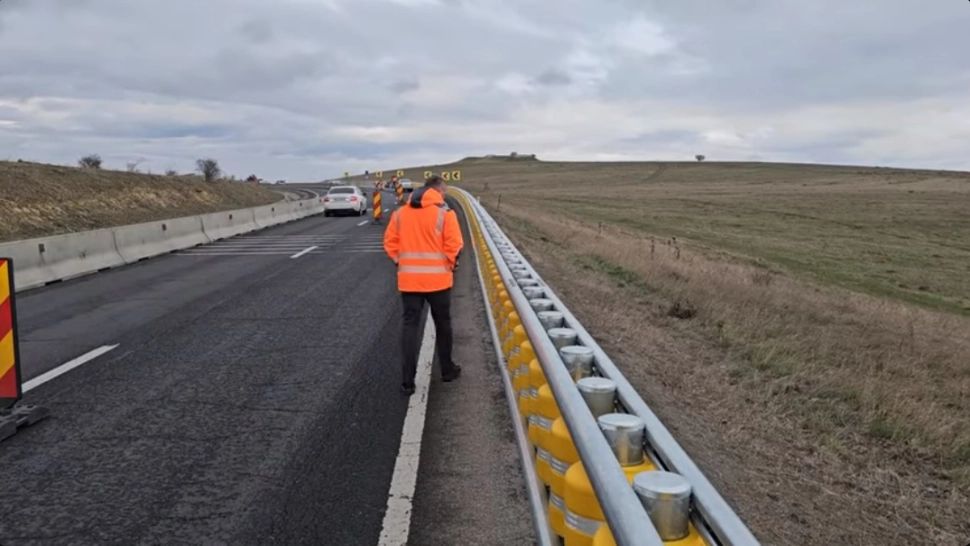 CNAIR a montat noile sisteme de parapete mobile montate pe DN1