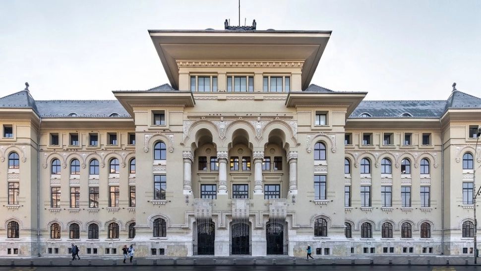Lupta pentru Primăria Capitalei. SURSE: Liderii Coaliției au DECIS: Medicul Cătălin Cîrstoiu, în luptă cu Nicușor Dan