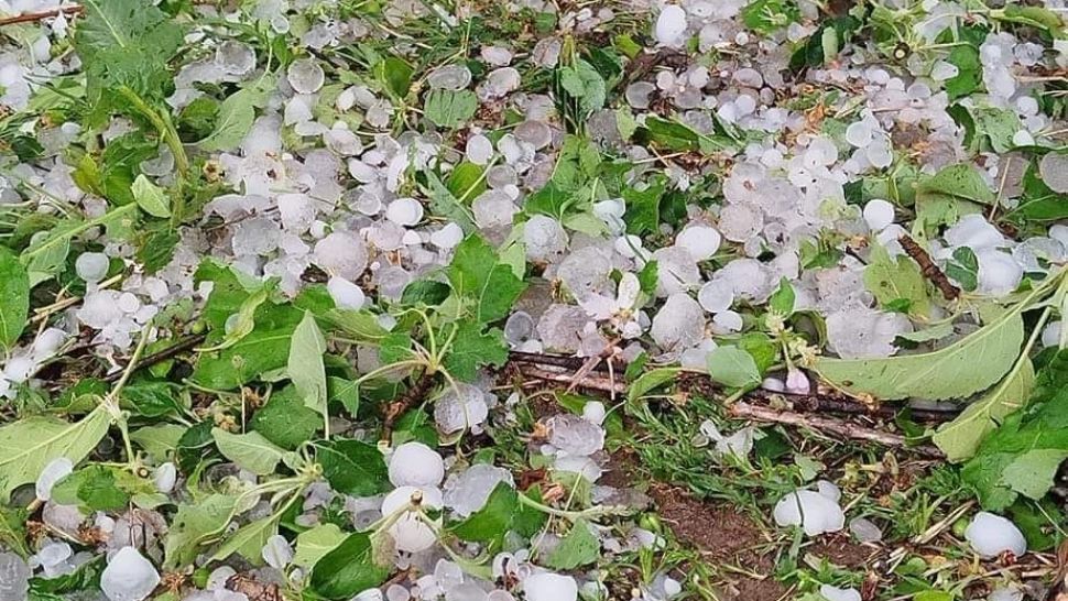 Alertă meteo: cod portocaliu de furtună. Se așteaptă căderi de grindină de dimensiuni medii