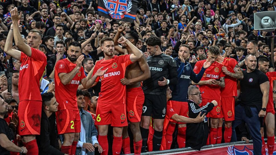 FCSB a învins Farul şi a câștigat din nou titlul de campioană, după nouă ani de la precedentul succes/ FOTO: Facebook SuperLiga Romania
