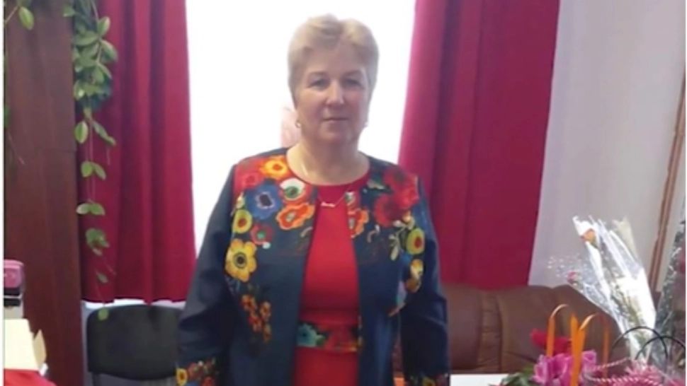 Primăriță, acuzată că a bătut un bărbat pentru că nu a vrut să o voteze. Sora victimei: Nu este prima dată!/ Captură video