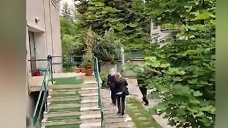 Iliescu, audiat în secret în dosarul Mineriadei! Procurorii au intrat pe furiș în vila fostului președinte și au ieșit după doar 10 minute