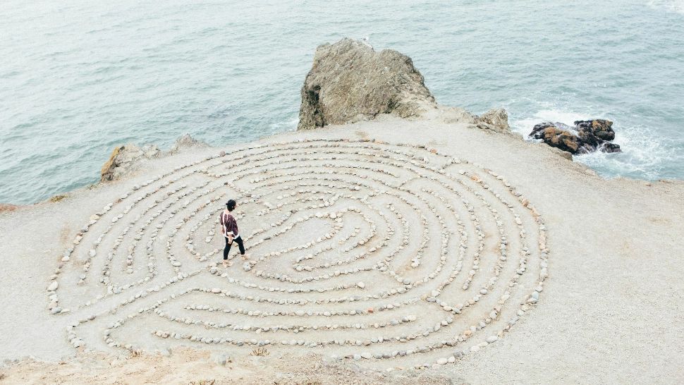 Codul sacru pe care trebuie să-l activezi pentru ca o persoană să se gândească la tine. Cum îl activezi/ unsplash.com