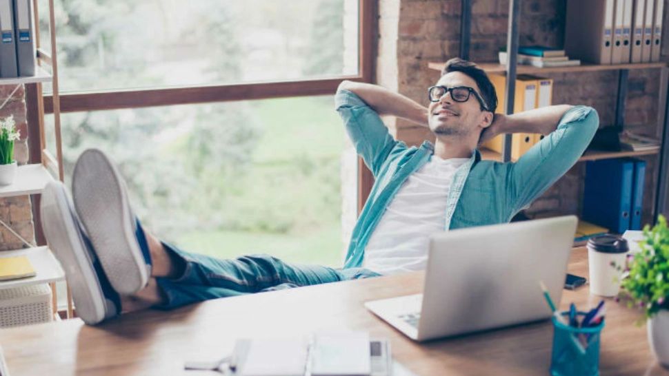 Angajații la stat vor avea o minivacanță de 6 zile de Paște și Ziua Muncii