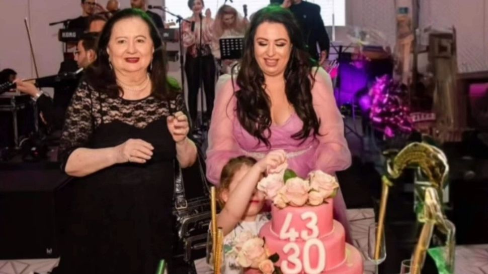 Ce mesaj a transmis Oana Roman în ziua în care mama sa ar fi împlinit 84 de ani