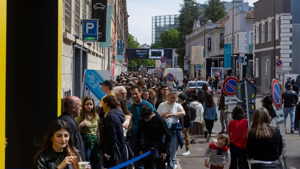 Săptămâna modei de la Milano, eveniment ce atrage milioane de vizitatori anual. Foto/Profimedia