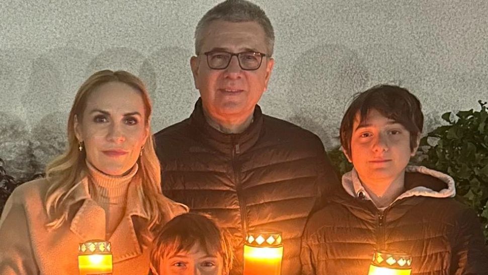 Gabriela Firea, mesaj emoționant în noaptea Învierii, alături de familie - FOTO