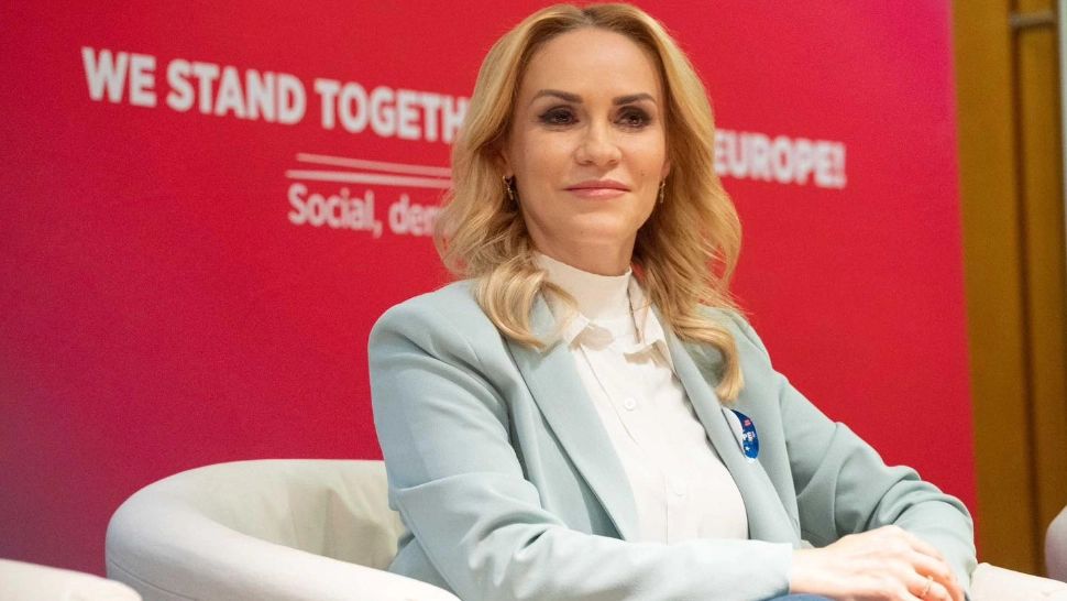 Gabriela Firea, lovitură sub centură pentru Nicușor Dan