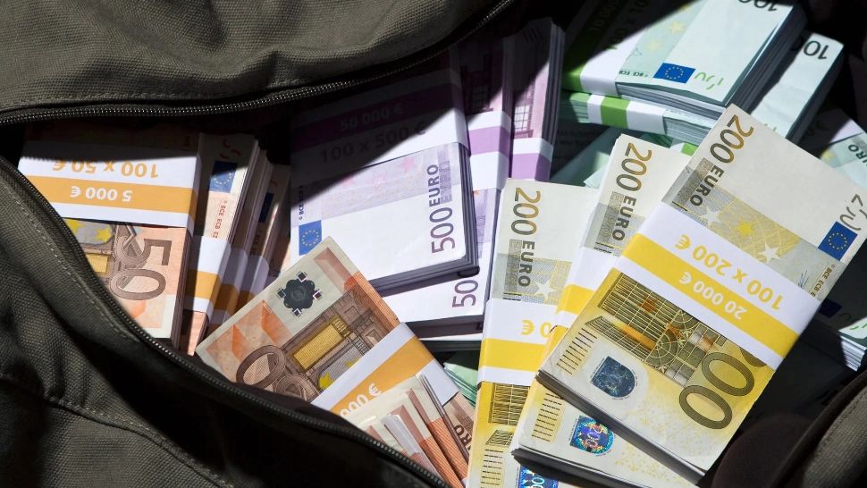 Au ieșit la iveală campionii fraudelor europene? 