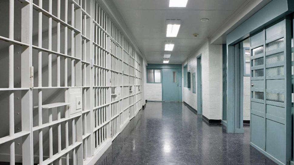 O femeie nevinovată, încarcerată din greșeală timp de șase luni după o eroare a unui sistem de inteligență artificială