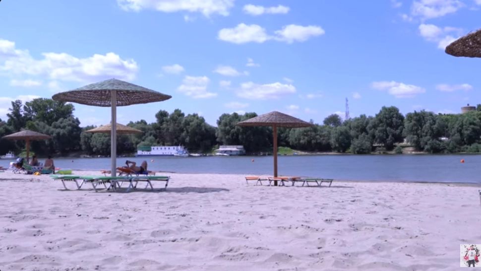 Orașul din România aflat la o oră de București care are trei plaje. Foto: Captură YouTube