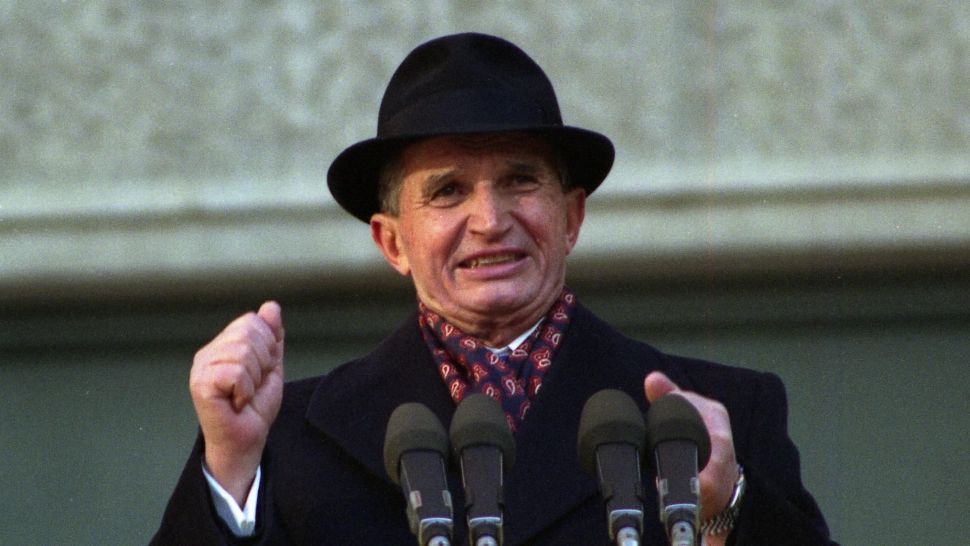 Cum a fost Ceaușescu acuzat de relații homosexuale