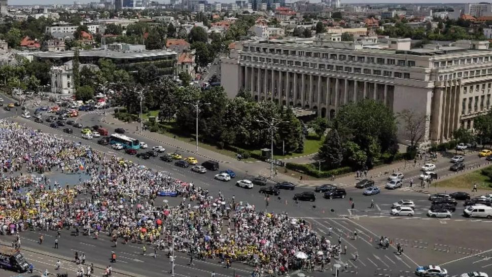  Piața Victoriei va fi luată cu asalt de pensionarii din silvicultură, vineri 25 octombrie. Foto/Inquam