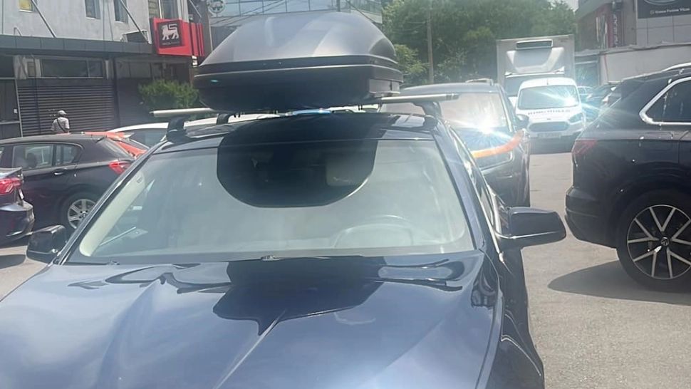 Vacanță de coșmar în Grecia pentru o familie de români, după ce mașina le-a fost furată din parcarea vilei unde erau cazați/ Captură foto Forum Grecia