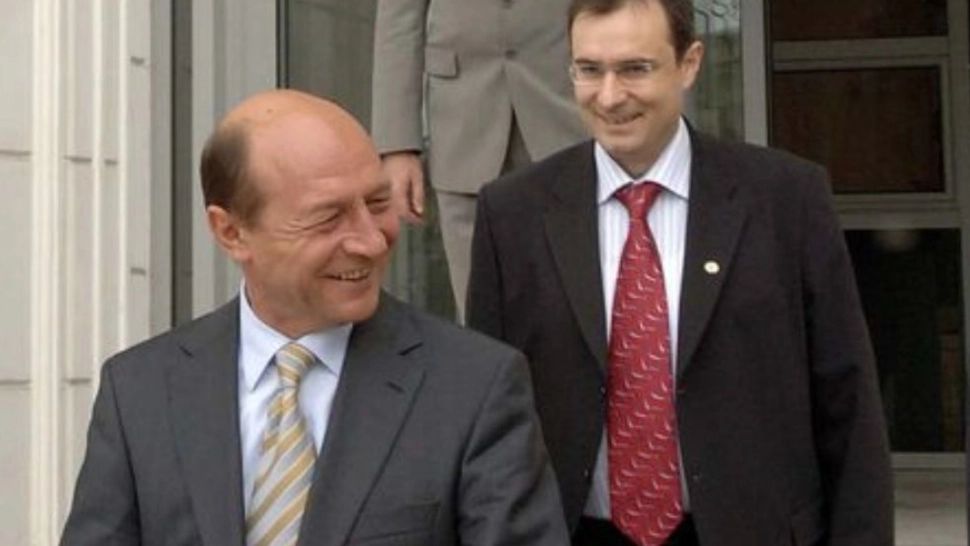 Traian Băsescu face scut în jurul generalului negru. Cum a izbucnit la adresa lui Năstase: "Are tupeul să spună că i-a făcut Coldea dosarul. NU!"