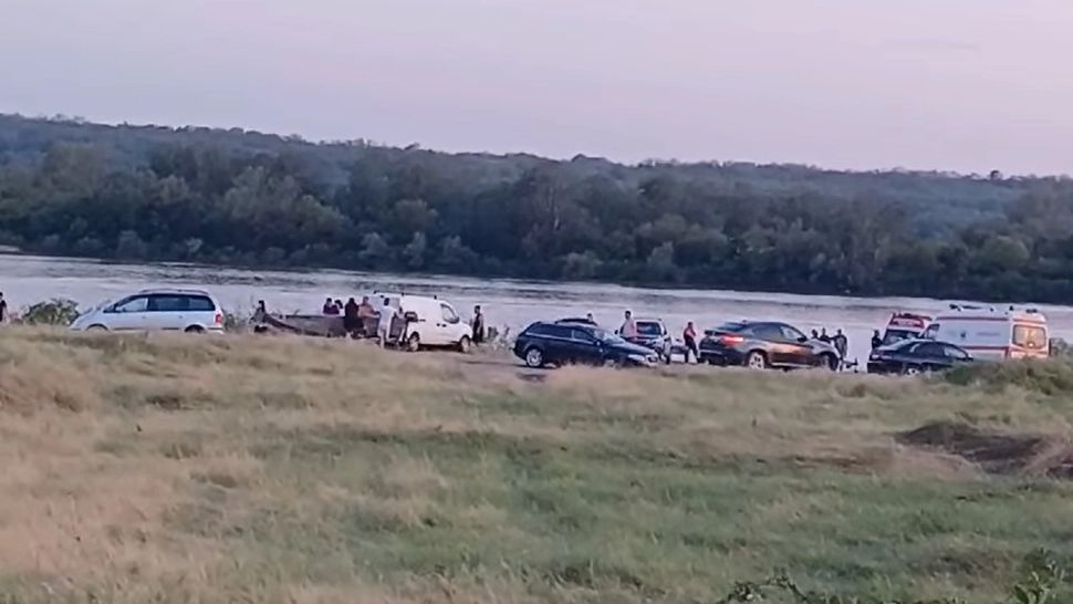 Un bărbat a murit înecat în râul Timiş! Acesta intrase în apă să înoate pentru a se răcori