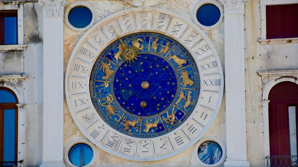 Horoscop luni, 1 iulie. Află cine sunt nativii care ar putea face o greșeală ce îi va costa scump, Început de drum pentru Lei/ Foto: unsplash.com