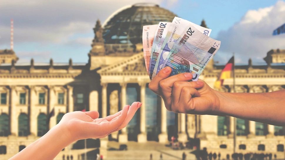 Noi reguli de la 1 iulie 2024: Categoria de români care va plăti 70% impozit, față de 16% în prezent