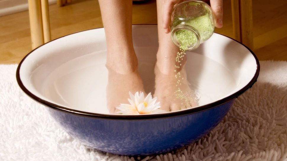 Efectele uimitoare ale băilor cu oţet asupra sănătății picioarelor! Introdu-le în rutina de seară pentru o stare de bine imediată/ unsplash.com