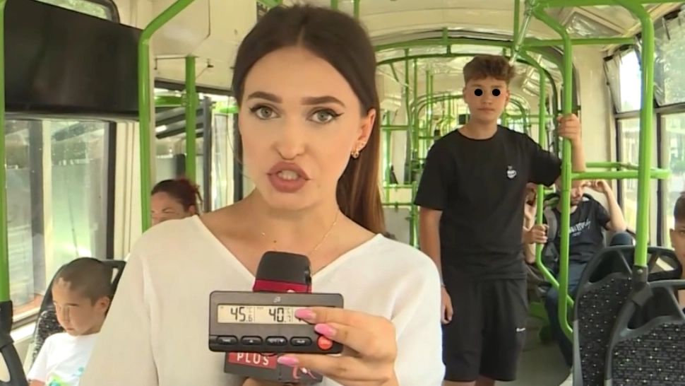 Cod roșu de CANICULĂ în tramvaiele din București. Temperaturile se apropie de 50 de grade, aerul este irespirabil - VIDEO