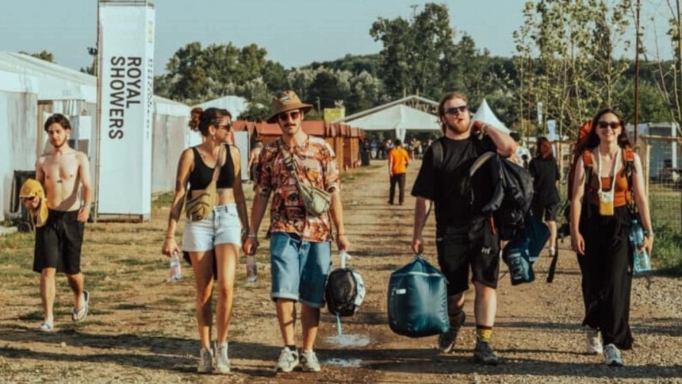 Turiștii britanici, avertizați de propriul guvern că "atacurile teroriste nu pot fi excluse în România". Furturile sunt o altă problemă semnalată - DOCUMENT OFICIAL