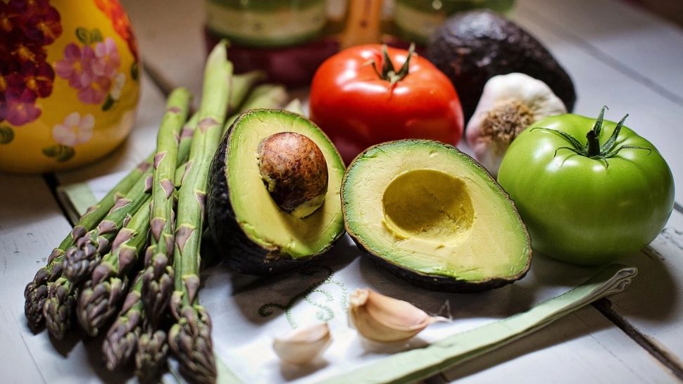 Alimente care ajută la scăderea colesterolului. Trebuie să le introduci în dieta ta