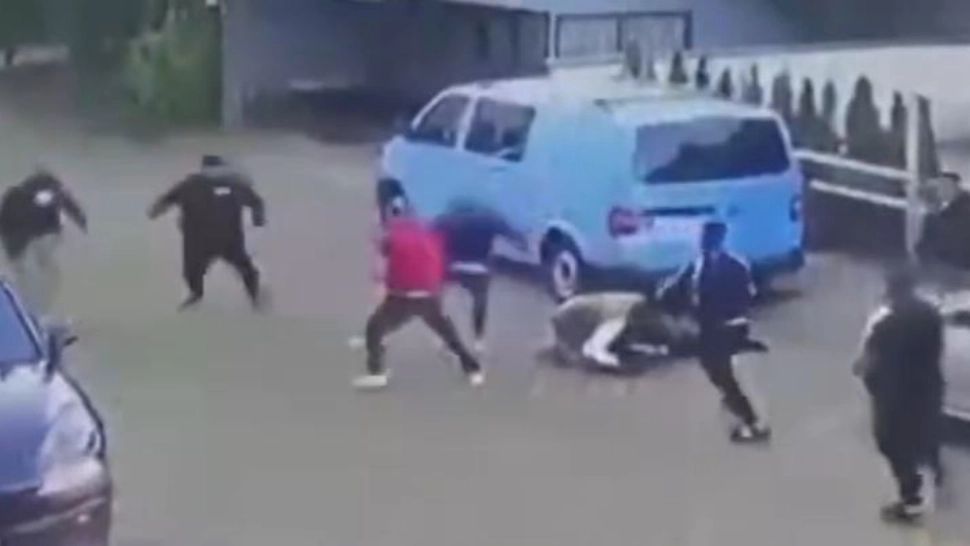 Au fost identificați 7 agresori, toți bărbați cu vârste cuprinse între 18 și 50 de ani