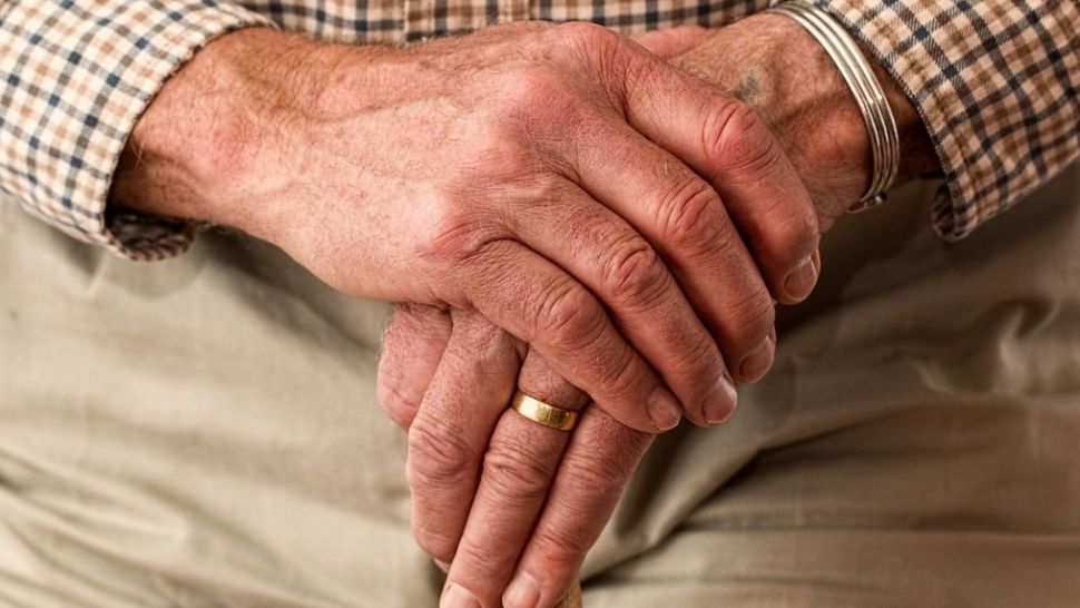 Încă un azil al groazei descoperit în România: percheziții și cercetări efectuate de poliție, după ce un bărbat a murit