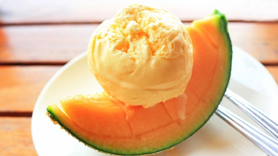 Înghețată de pepene galben, foarte aromată și plăcut colorată