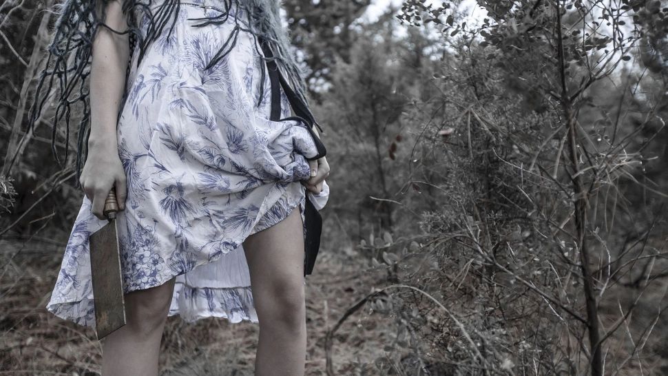 O femeie și-a înjunghiat mortal iubitul pe un drum din Constanța. Crima a avut loc în urma unui conflict spontan