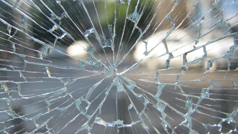 Accident pe Centura Brașovului: Impact între două autoturisme și un camion, printre victime se numără și doi copii