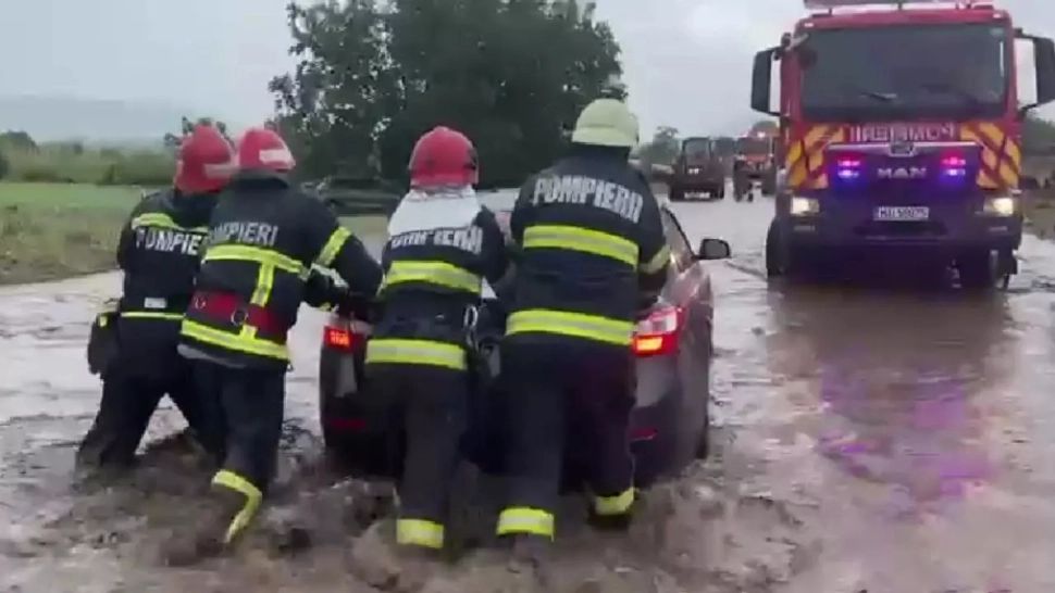 COD ROȘU de inundaţii în bazinul hidrografic Teleajăn, Prahova