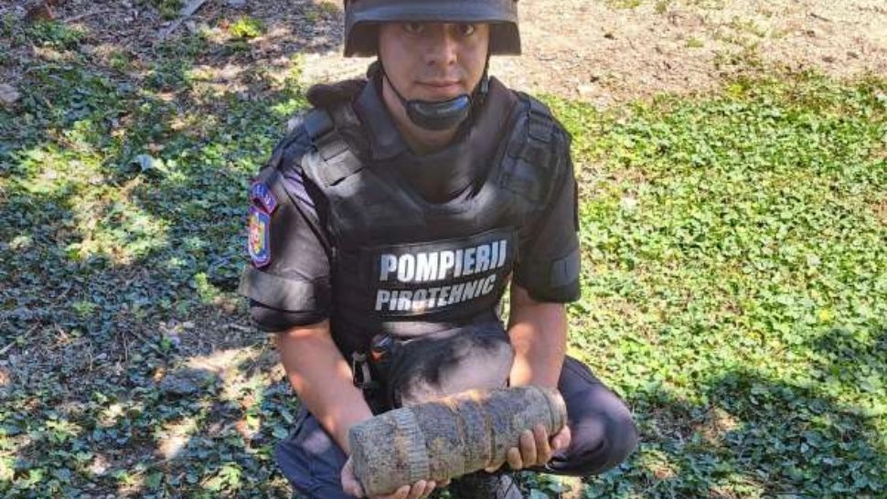 Un proiectil din al Doilea Război Mondial a fost descoperit într-o localitate din Timiș