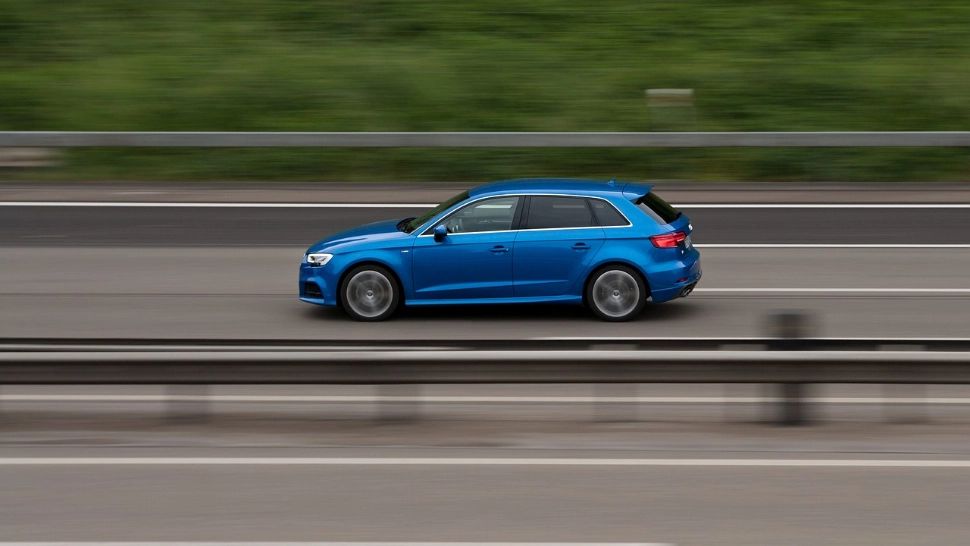 Viteza legală: Cu câți km la oră pot intra șoferii în depășiri fără să fie sancționați. Un comișar șef face anunțul