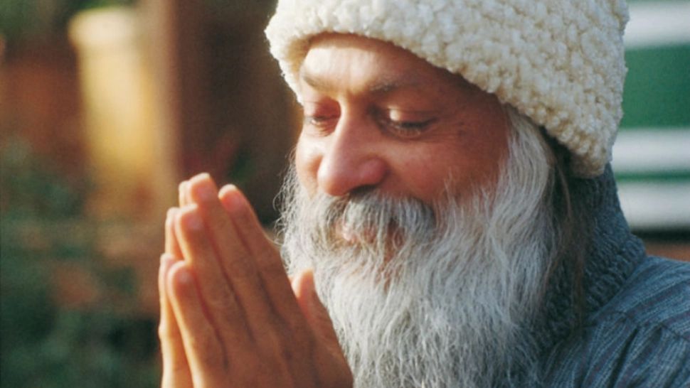 Sfaturile lui Osho pentru cei care vor să-și regăsească echilibrul interior: "Nu există viitor dacă tu nu-l creezi"