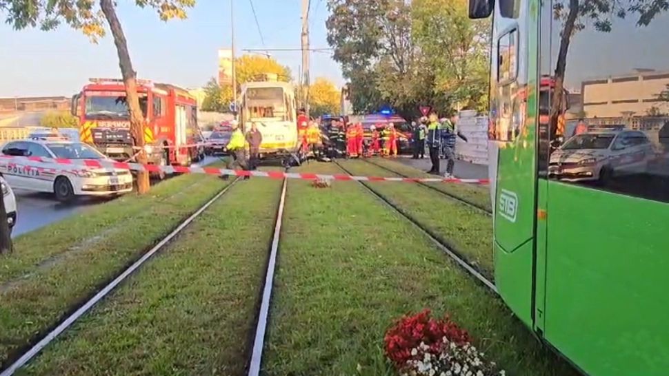 Accident grav, pe Șoseaua Progresului, din București: un mort, după impactul cu un tramvai. Substanțe psihoactive, depistate după testarea vatmanului - VIDEO