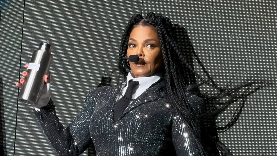 Janet Jackson își cere scuze după derapajul halucinant la adresa Kamalei Harris. Până și fanii solistei au fost șocați