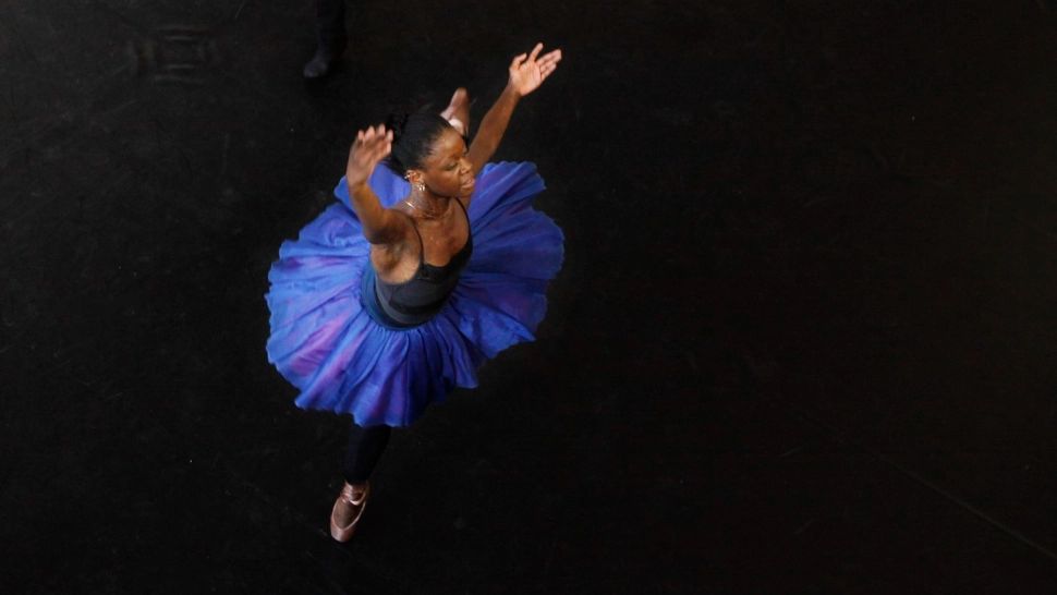 A murit balerina lui Beyonce, Michaela. Tânăra artistă s-a stins din viața la mai puțin de 24 de ore după mama sa adoptivă